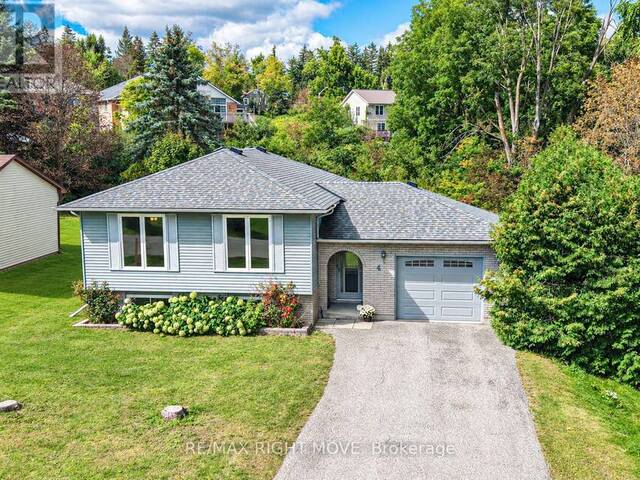 4 FITTON HEIGHTS Orillia Ontario, L3V 4M7 - 3 Bedrooms Home For Sale