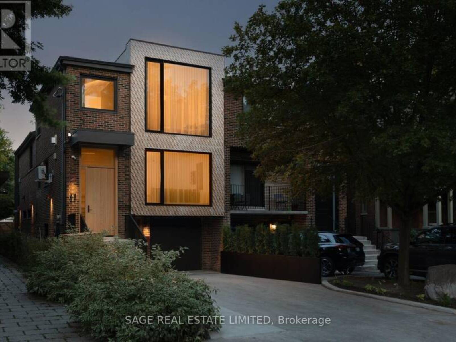 47 DELAWARE AVENUE, Toronto, Ontario M6H 2S8