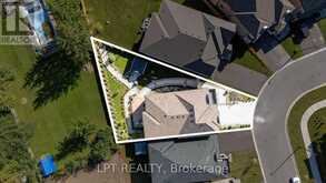 23 GEORGE ELLIS DRIVE | Georgina Ontario | Slide Image Three