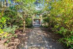 8 RIVERBANK ROAD | Brampton Ontario | Slide Image Three