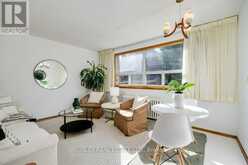 247 MELROSE AVENUE | Toronto Ontario | Slide Image Sixteen