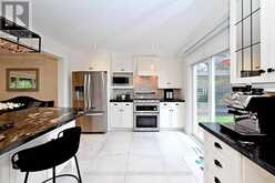 38 GRANT COURT | East Gwillimbury Ontario | Slide Image Ten