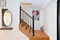 38 GRANT COURT | East Gwillimbury Ontario | Slide Image Sixteen