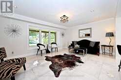 38 GRANT COURT | East Gwillimbury Ontario | Slide Image Five