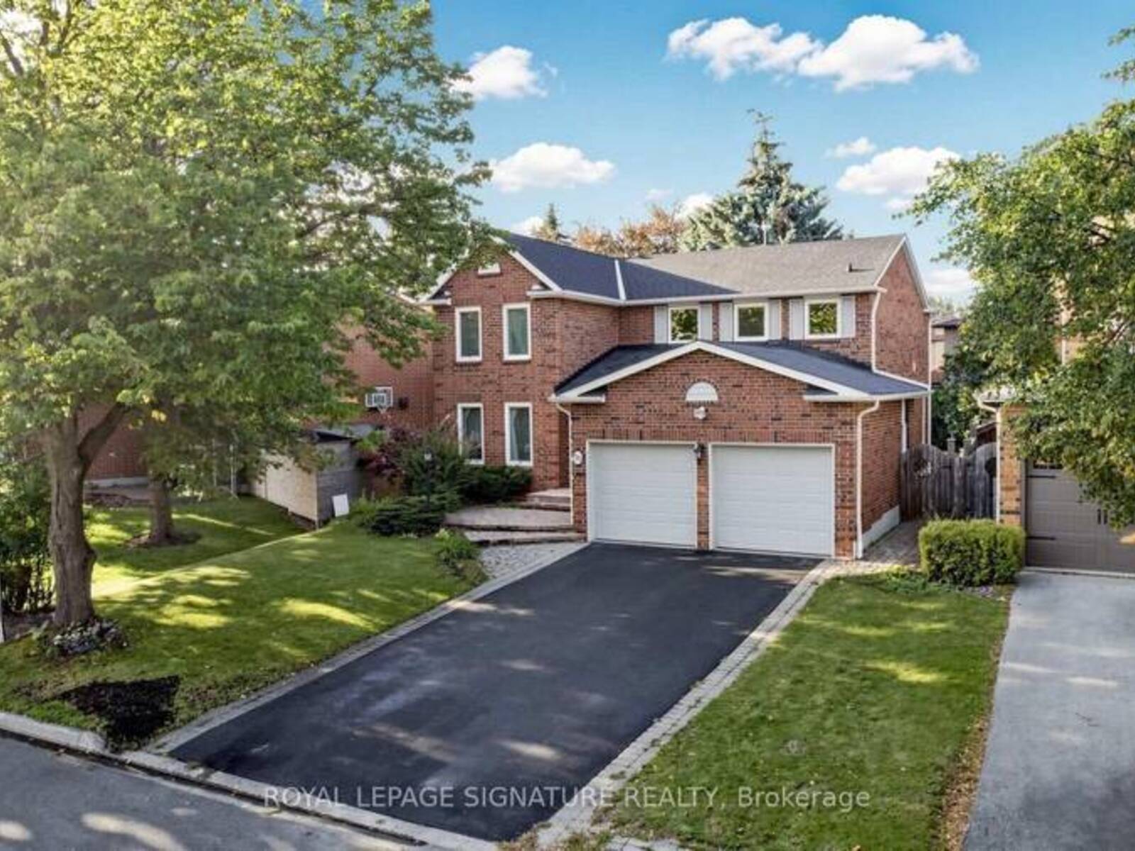 16 MEYER CIRCLE, Markham, Ontario L3P 4C2