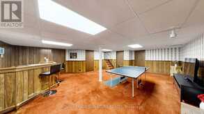 16 MEYER CIRCLE | Markham Ontario | Slide Image Eighteen
