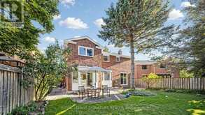 16 MEYER CIRCLE | Markham Ontario | Slide Image Twenty-four
