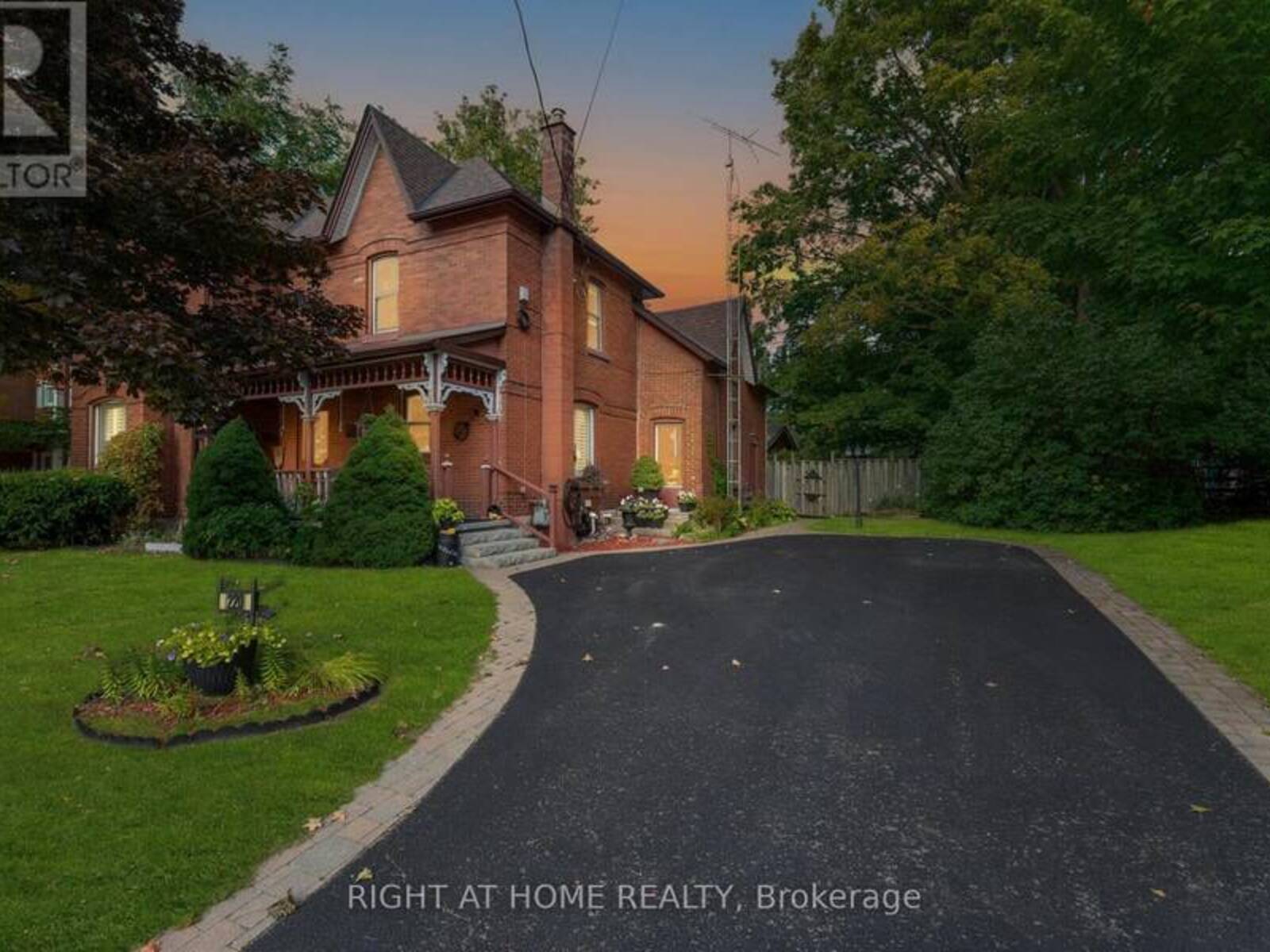 220 BARRIE STREET, Essa, Ontario L0L 2N0