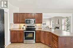 621 SOCIETY CRESCENT | Newmarket Ontario | Slide Image Eighteen