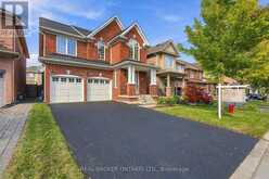 621 SOCIETY CRESCENT | Newmarket Ontario | Slide Image Two