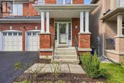 621 SOCIETY CRESCENT | Newmarket Ontario | Slide Image Three