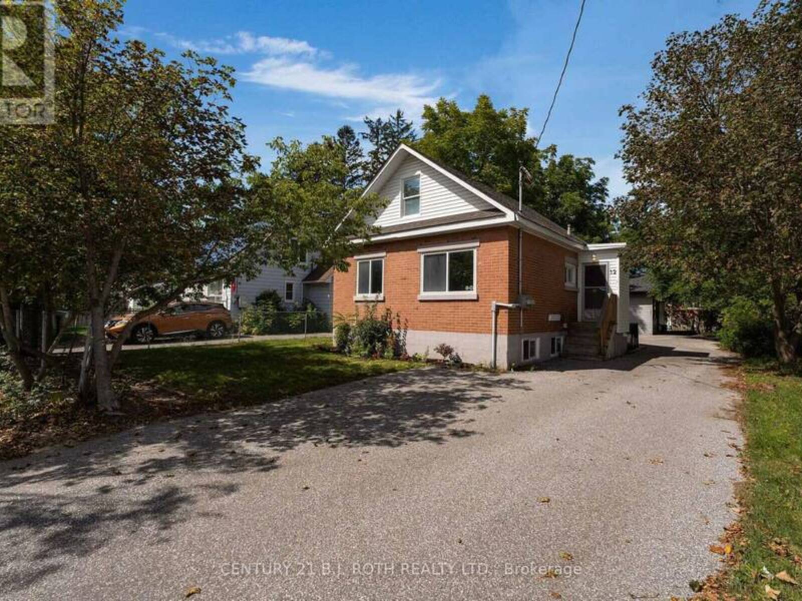 UNITS 1 + 2 + COACH HOUSE - 12 DUFFERIN STREET, Barrie, Ontario L4N 2J7