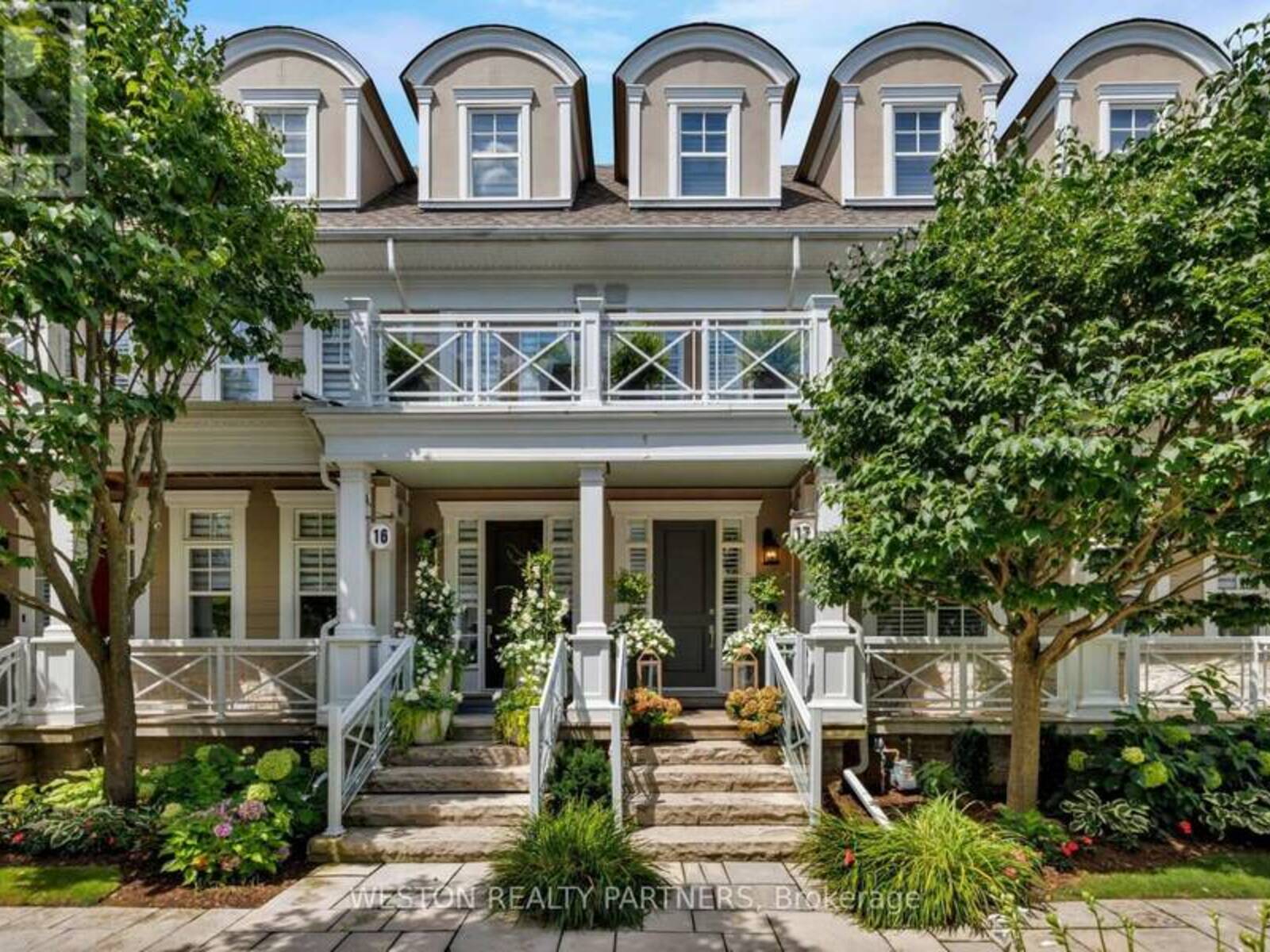 17 - 2369 ONTARIO STREET, Oakville, Ontario L6L 1A6