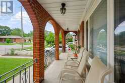 42 WOOLGAR AVENUE | Toronto Ontario | Slide Image Five