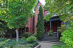 200 FIRST AVENUE | Toronto Ontario | Slide Image One