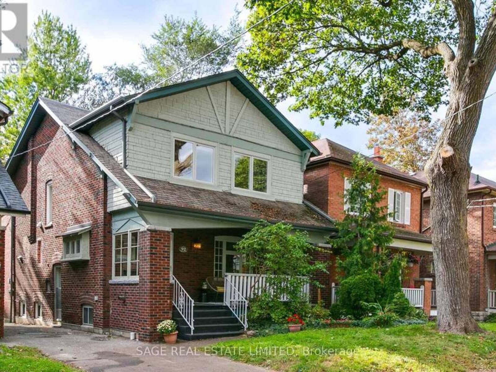 92 HIGHCROFT ROAD, Toronto, Ontario M4L 3G5
