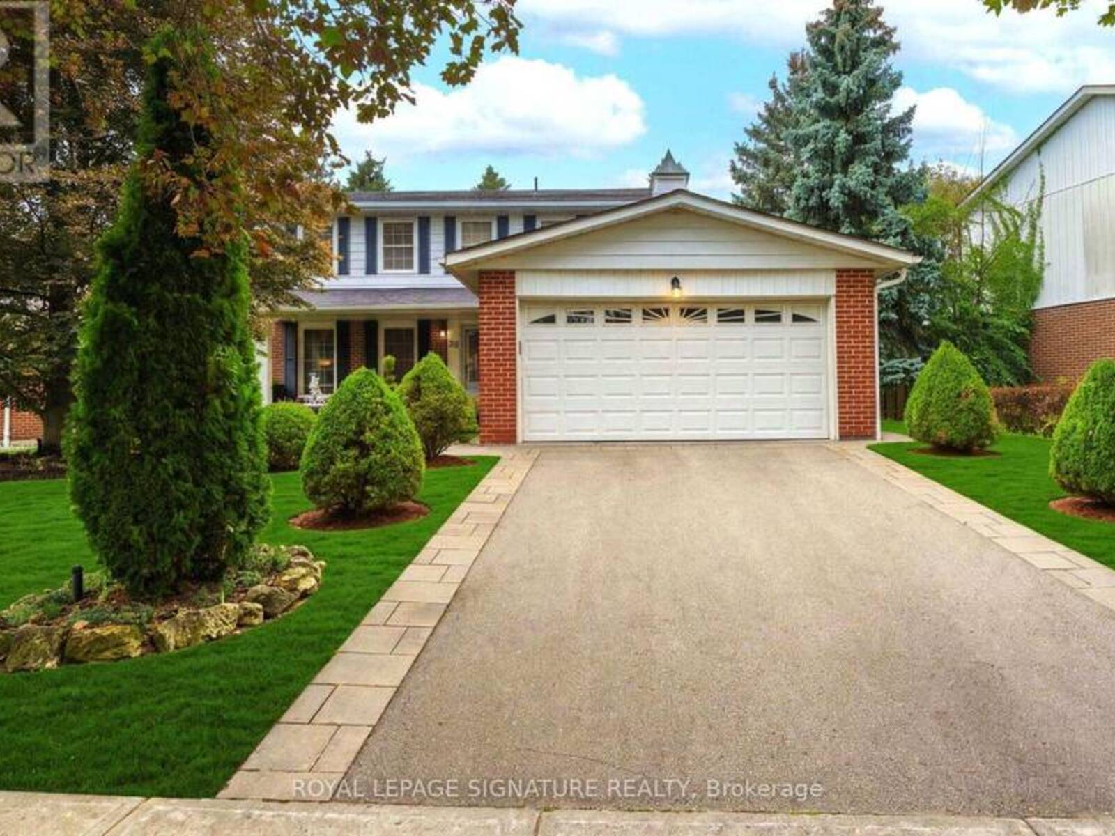 39 BEVERLY GLEN BOULEVARD, Toronto, Ontario M1W 1V7