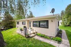 21 HAWTHORNE DRIVE | Innisfil Ontario | Slide Image Five