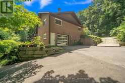 19246 WARDEN AVENUE | East Gwillimbury Ontario | Slide Image Three