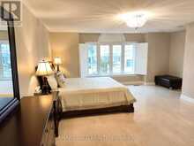 67 CHANTILLY CRESCENT | Richmond Hill Ontario | Slide Image Six