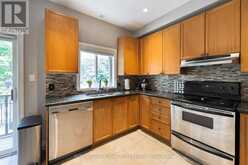 5221 GARLAND CRESCENT | Burlington Ontario | Slide Image Sixteen