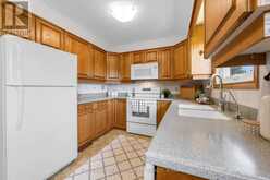 2134 CARTIER CRESCENT | Burlington Ontario | Slide Image Twelve