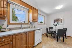 2134 CARTIER CRESCENT | Burlington Ontario | Slide Image Thirteen