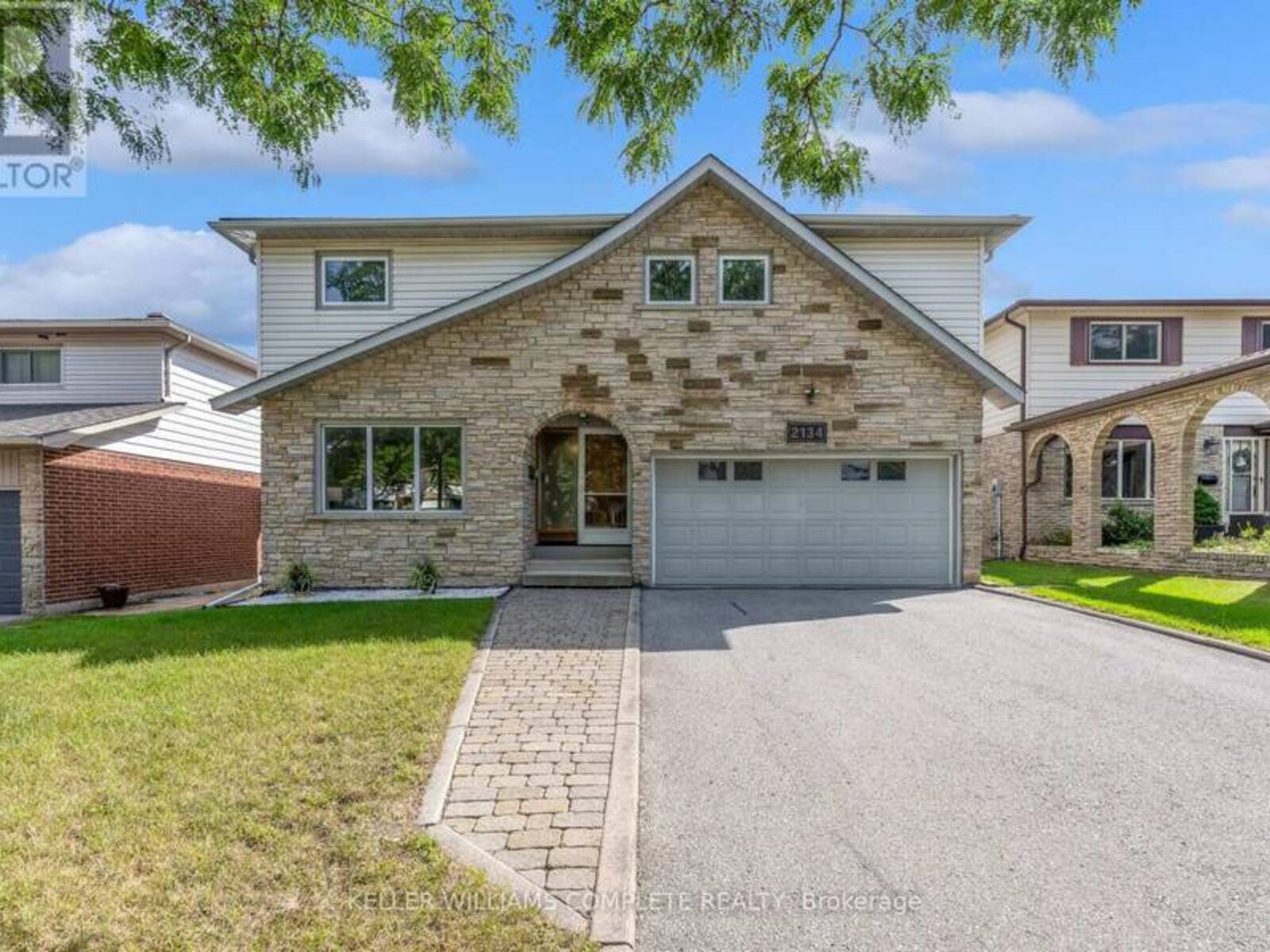 2134 CARTIER CRESCENT, Burlington, Ontario L7P 2Z5