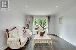 2041 MADDEN BOULEVARD | Oakville Ontario | Slide Image Seven