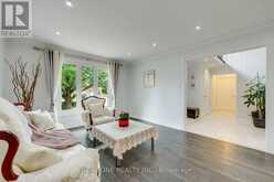 2041 MADDEN BOULEVARD | Oakville Ontario | Slide Image Eight