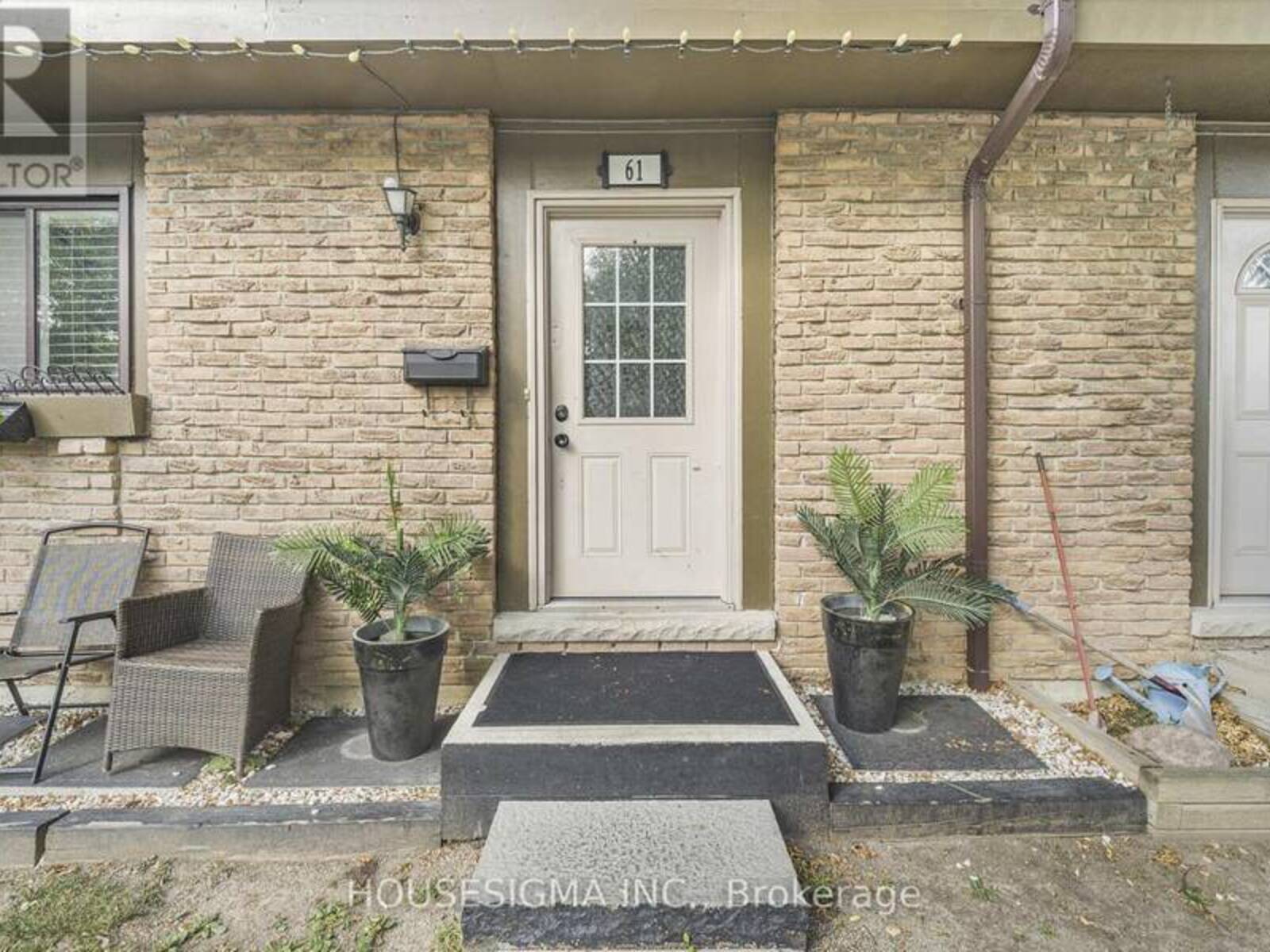 61 - 105 HANSEN ROAD N, Brampton, Ontario L6V 3C9