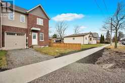 352 ALBERTA STREET | Welland Ontario | Slide Image Five