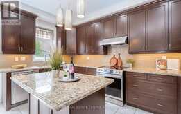 4640 ERWIN ROAD | Burlington Ontario | Slide Image Sixteen