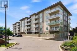 413 - 16 MARKLE CRESCENT | Ancaster Ontario | Slide Image Forty-four