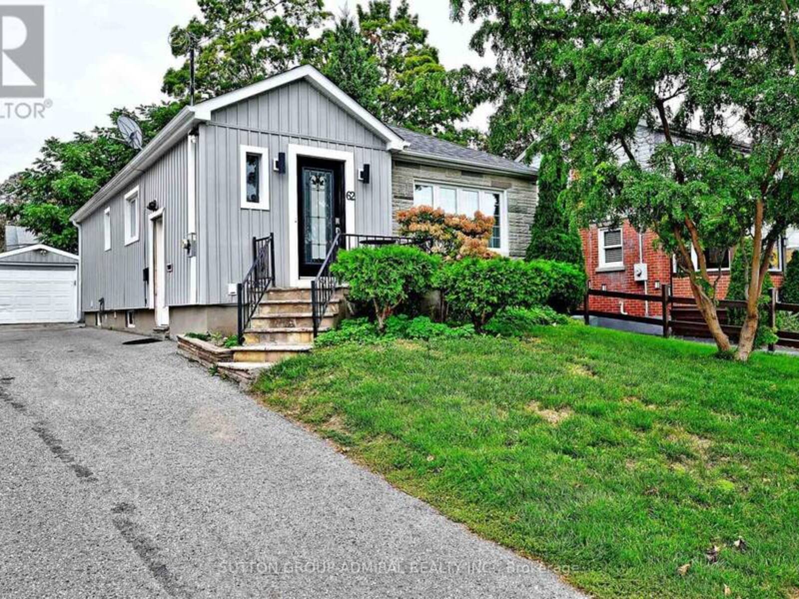 62 WILSON ROAD S, Oshawa, Ontario L1H 6B7