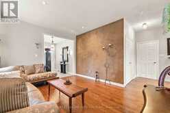 156 LANDSDOWN CRESCENT | Markham Ontario | Slide Image Ten