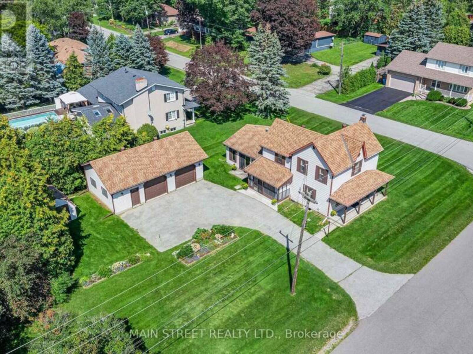 60 ALBERT STREET, East Gwillimbury, Ontario L0G 1M0