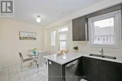 138 - 14 FANNY GROVE WAY | Markham Ontario | Slide Image Four