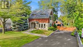 423 SMITH AVENUE | Burlington Ontario | Slide Image Two