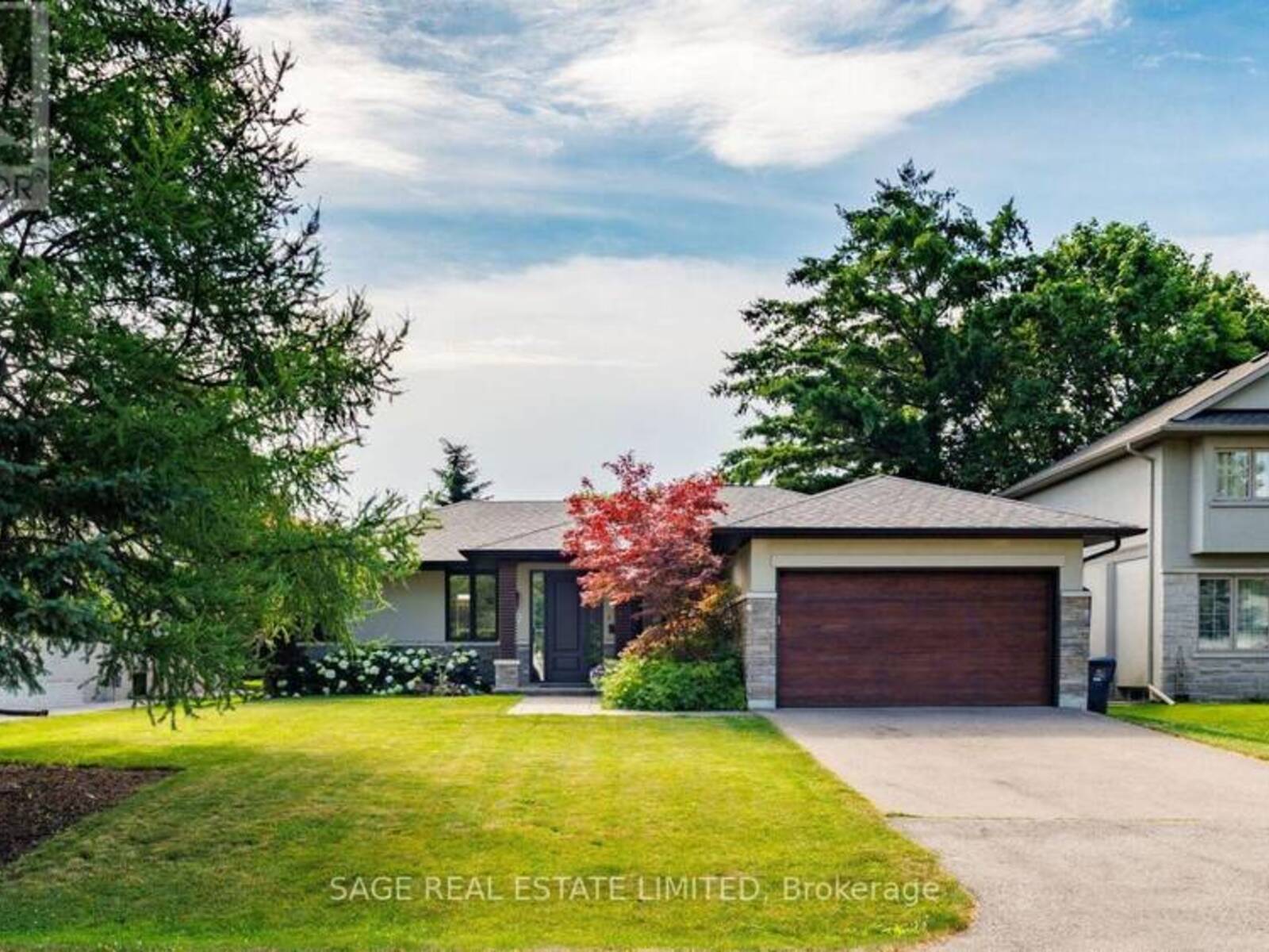 19 OLDHAM ROAD, Toronto, Ontario M9A 2B8