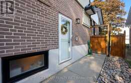 8 HACKMORE AVENUE | Toronto Ontario | Slide Image Forty-one