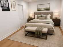 1098 CARDING MILL PLACE | Mississauga Ontario | Slide Image Thirteen