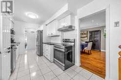 16 LANGEVIN CRESCENT | Toronto Ontario | Slide Image Thirteen