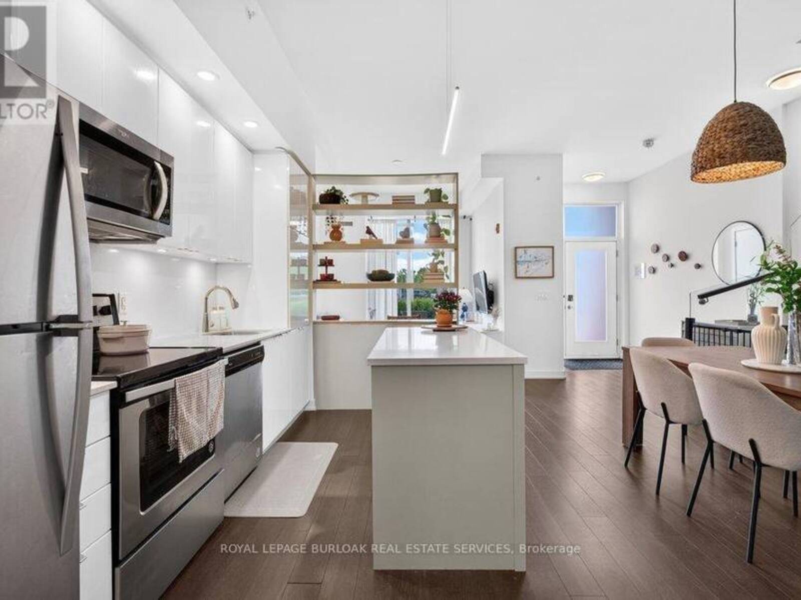 B209 - 5240 DUNDAS STREET, Burlington, Ontario L7L 0J6