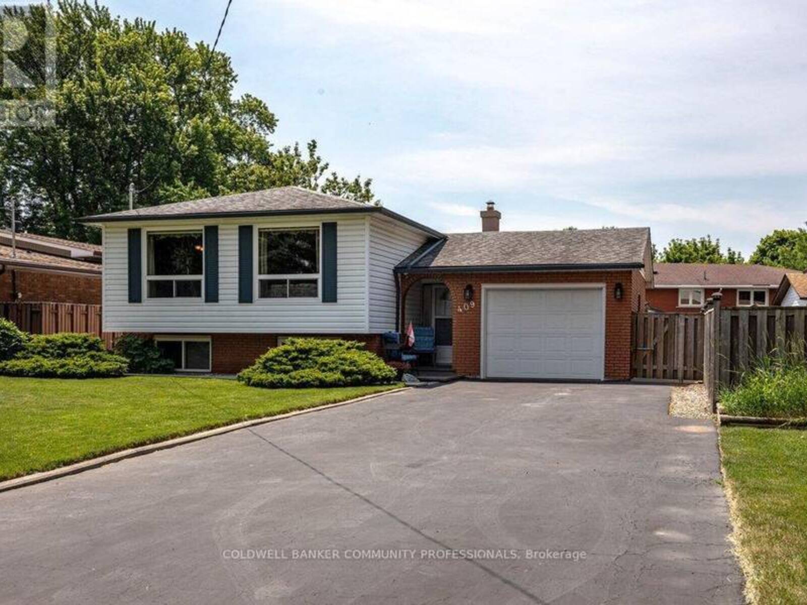 409 MOHAWK ROAD W, Hamilton, Ontario L9C 1W5
