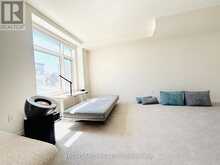 12 ROBERT EATON AVENUE | Markham Ontario | Slide Image Six