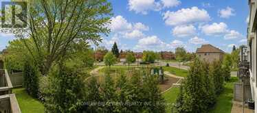 12 GENUINE LANE | Richmond Hill Ontario | Slide Image Twenty