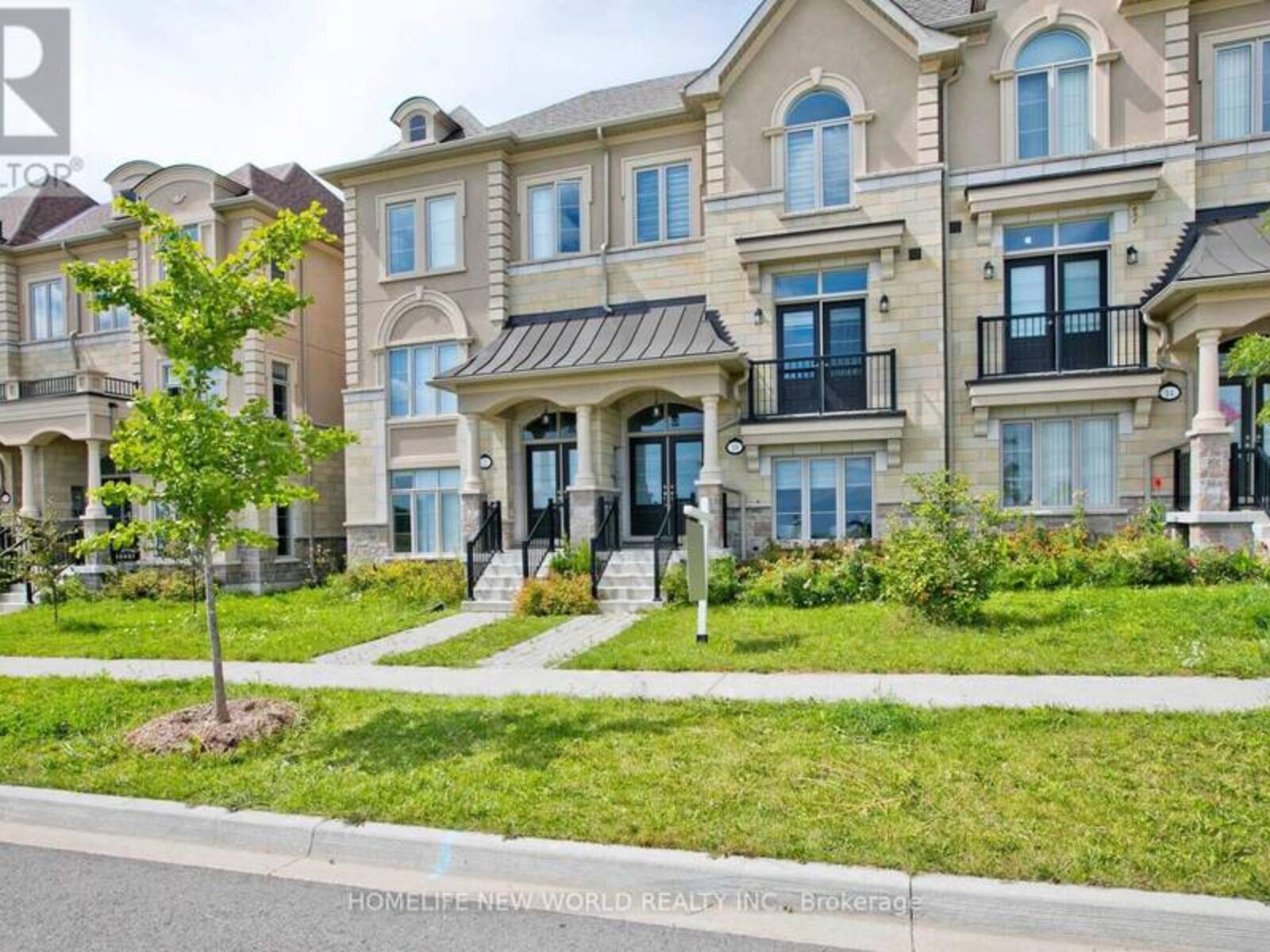 18 CAMPOBELLO STREET, Vaughan, Ontario L6A 5B3