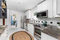 90 METHUEN AVENUE | Toronto Ontario | Slide Image Twelve