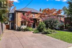 10 FIELD AVENUE | Toronto Ontario | Slide Image One